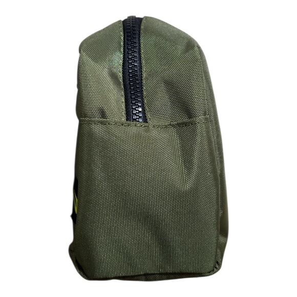 True Religion Toiletry Bag Mens Green Aldis Horseshoe Logo Grooming Dopp Kit - Picture 3 of 7